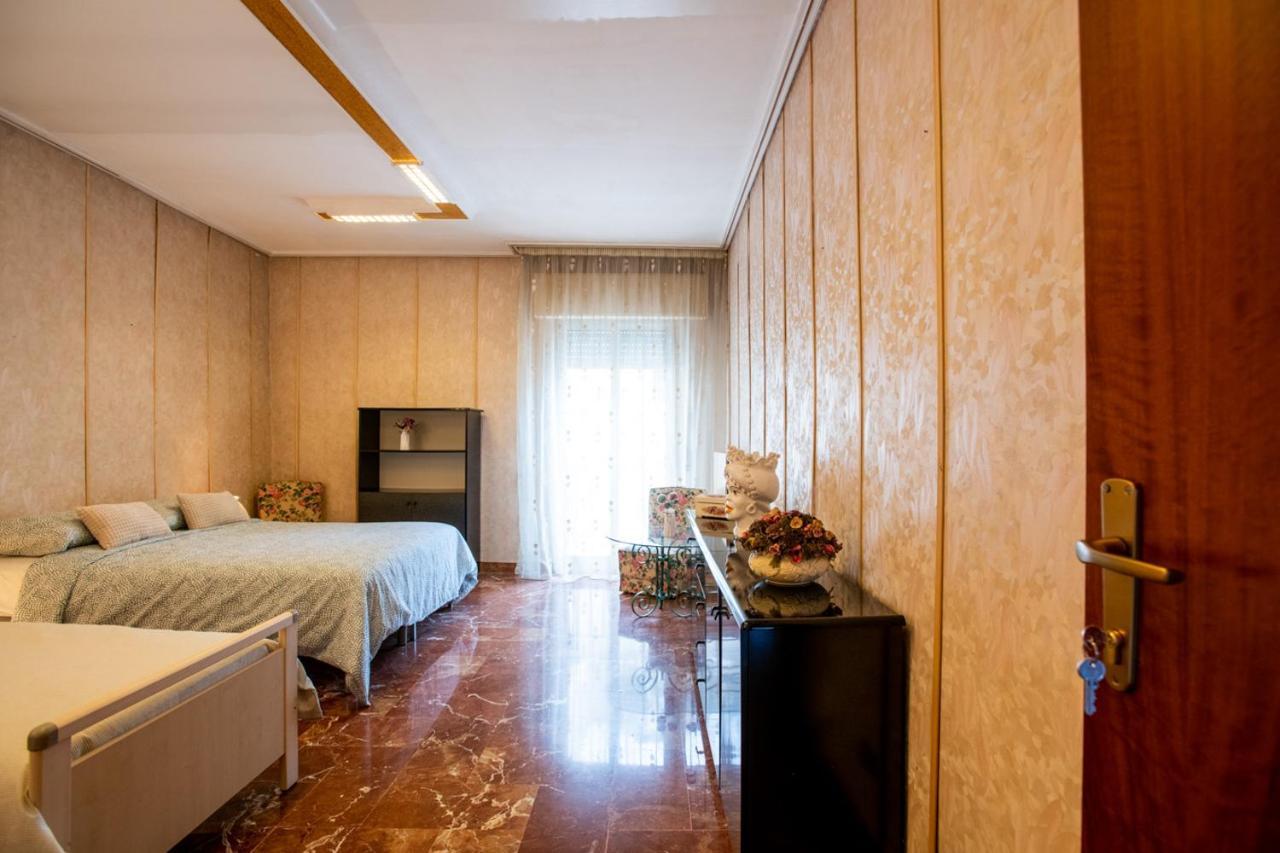 Barocco Room Wi-Fi Ragusa Bagian luar foto